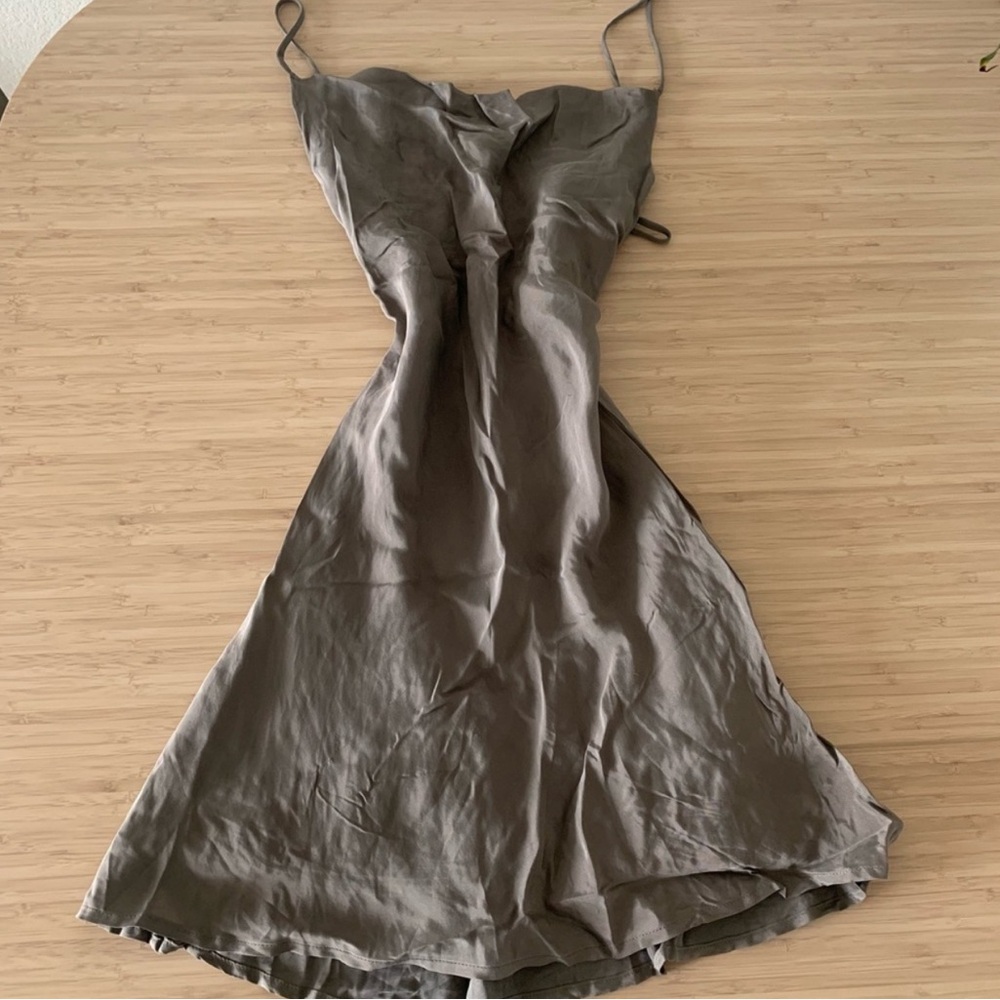 Grey Glassons Slip